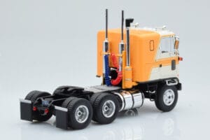 GMC Astro 95 Beżowy Biały IXO 1:43 TR167 Metal — zdjęcie 2 z 5