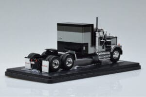 GMC General Srebrny Czarny IXO 1:43 TR117 Metal — zdjęcie 2 z 6