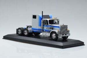GMC General Srebrny IXO 1:43 TR079 Metal — zdjęcie 4 z 6