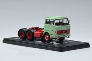 Henschel HS 19 TS Zielony IXO 1:43 TR151 Metal — zdjęcie 4 z 6