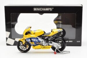 Honda RC211V Pramac Pons #3 M. Biaggi MotoGP 2003 Minichamps 1:12 122037103 Metal — zdjęcie 4 z 4