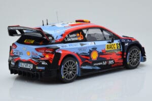Hyundai i20 Coupe WRC #6 D. Sordo / C. del Barrio Rally Catalunya 2019 IXO 1:18 18RMC052C Metal — zdjęcie 2 z 6