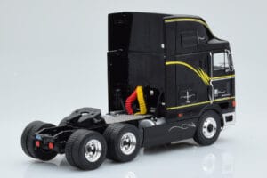 International Eagle Cabover Czarny IXO 1:43 TR169 Metal — zdjęcie 2 z 5