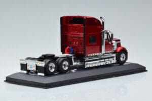 International Lonestar Czerwony IXO 1:43 TR103 Metal — zdjęcie 2 z 6