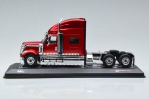 International Lonestar Czerwony IXO 1:43 TR103 Metal — zdjęcie 3 z 6