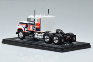 International Transtar 4300 Biały IXO 1:43 TR153 Metal — zdjęcie 5 z 6