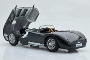 Jaguar C-Type Zielony AUTOart 1:18 73500 Metal — zdjęcie 3 z 8