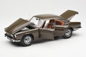 Jaguar XJ6 Series 1 4.2 Sable Brązowy Paragon 1:18 2011004 Metal — zdjęcie 2 z 8