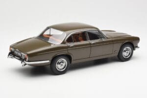 Jaguar XJ6 Series 1 4.2 Sable Brązowy Paragon 1:18 2011004 Metal — zdjęcie 3 z 8
