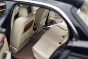 Jaguar XJ6 X350 Ebony Czarny Almost Real 1:18 810501 Metal — zdjęcie 8 z 11