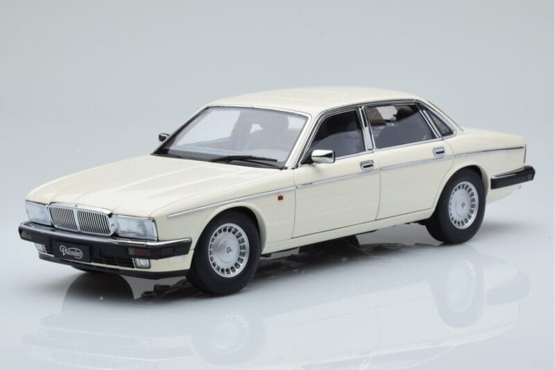 Jaguar XJ6 XJ40 Glacier Biały Almost Real 1:18 810542 Metal