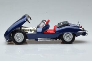 Jaguar XKSS Niebieski AUTOart 1:18 73510 Metal — zdjęcie 4 z 9