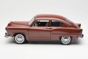 Kaiser Henry J Caribbean Coral Metallic Sun Star 1:18 5101 Metal — zdjęcie 4 z 8
