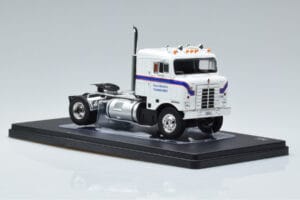Kenworth Bullnose Ross Mackie Transport Biały IXO 1:43 TR063 Metal — zdjęcie 4 z 6
