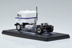 Kenworth Bullnose Ross Mackie Transport Biały IXO 1:43 TR063 Metal — zdjęcie 5 z 6