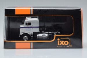 Kenworth Bullnose Ross Mackie Transport Biały IXO 1:43 TR063 Metal — zdjęcie 6 z 6