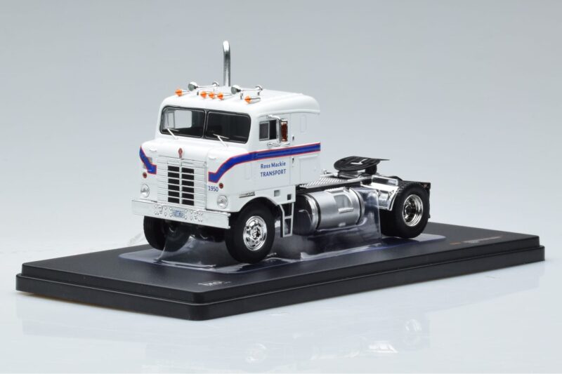 Kenworth Bullnose Ross Mackie Transport Biały IXO 1:43 TR063 Metal