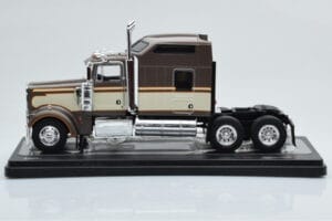 Kenworth W900 Brązowy IXO 1:43 TR145 Metal — zdjęcie 2 z 4