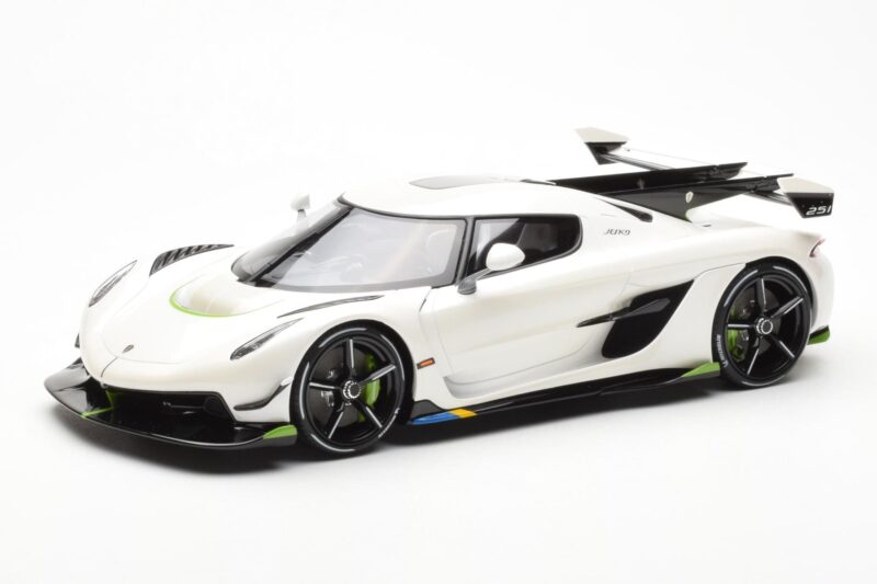 Koenigsegg Jesko Attack Biały GT Spirit 1:18 GT389 Żywica