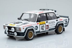 Lada 2105 VFTS #42 S. Brundza Rally 1000 Lakes 1984 IXO 1:18 18RMC146 Metal