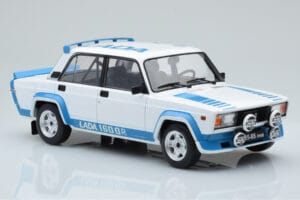 Lada 2105 VFTS Biały IXO 1:18 18CMC144 Metal — zdjęcie 4 z 6