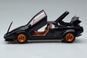Lamborghini Countach LP500S Walter Wolf Ciemny Niebieski Kyosho 1:18 08320D Metal — zdjęcie 4 z 11