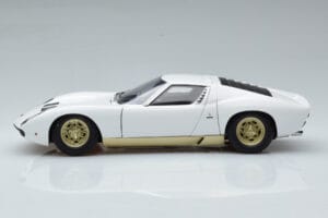 Lamborghini Miura SV Biały AUTOart 1:18 74544 Metal — zdjęcie 5 z 8