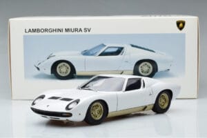 Lamborghini Miura SV Biały AUTOart 1:18 74544 Metal — zdjęcie 8 z 8