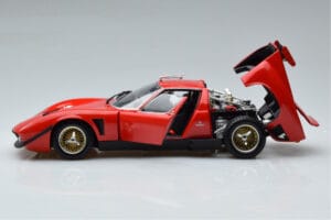 Lamborghini Miura SVR Czerwony Kyosho 1:18 08319RBK Metal — zdjęcie 4 z 9