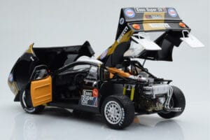Lancia 037 ESSO #3 F. Tabaton Rally Targa Florio 1985 Kyosho 1:18 08306H Metal — zdjęcie 3 z 8