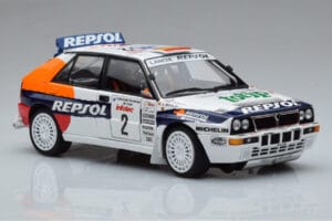 Lancia Delta HF Integrale Evoluzione #2 C. Sainz / L. Moya Tour de Corse 1993 Kyosho 1:18 08348J Metal — zdjęcie 5 z 9