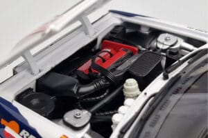 Lancia Delta HF Integrale Evoluzione #2 C. Sainz / L. Moya Tour de Corse 1993 Kyosho 1:18 08348J Metal — zdjęcie 8 z 9