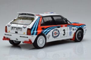 Lancia Delta HF Integrale Evoluzione #3 D. Auriol / B. Occelli Tour de Corse 1992 Kyosho 1:18 08348H Metal — zdjęcie 3 z 9