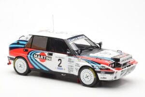 Lancia Delta Integrale 16V #2 M. Biasion / T. Siviero Rally Safari 1990 IXO 1:18 18RMC139A Metal — zdjęcie 4 z 6