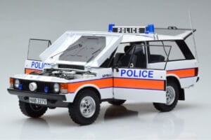 Land Rover Range Rover Policja Almost Real 1:18 810115 Metal — zdjęcie 2 z 9