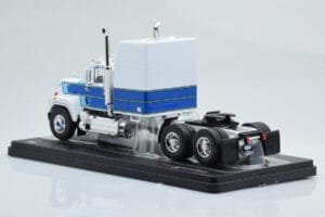 Mack Superliner Magnum Biały Niebieski IXO 1:43 TR165 Metal — zdjęcie 5 z 6