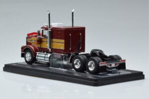 Marmon CHDT Czerwono-Złoty IXO 1:43 TR157 Metal — zdjęcie 5 z 6