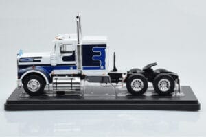 Marmon CHDT Biały Niebieski IXO 1:43 TR083 Metal — zdjęcie 2 z 4