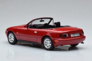 Mazda MX-5 NA Norev 1:18 188020 Metal — zdjęcie 7 z 8