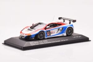 McLaren 12C GT3 #82 Russian Team A. Vasiliev / D. Vasiliauskas / M. Asmer / B. Spengler Spa 24 Hours 2014 Minichamps 1:43 437 — zdjęcie 2 z 4