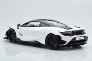 McLaren 765LT Biały GT Spirit 1:18 GT861 Żywica — zdjęcie 5 z 6