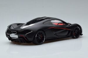 McLaren P1 Matowa Czarny AUTOart 1:18 76027 Metal — zdjęcie 3 z 9