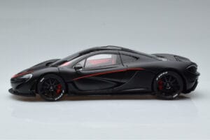 McLaren P1 Matowa Czarny AUTOart 1:18 76027 Metal — zdjęcie 4 z 9