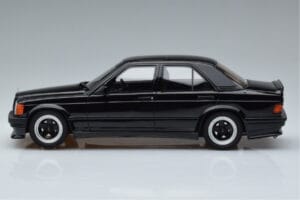 Mercedes 190E W201 2.3 AMG The Hammer Otto 1:18 OT754 Żywica — zdjęcie 3 z 6