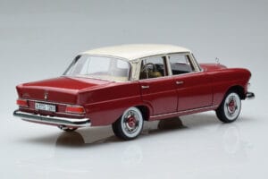 Mercedes 200 W110 Czerwony Norev 1:18 183706 Metal — zdjęcie 3 z 7