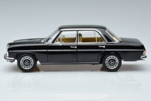 Mercedes 200 W115 Edycja Limitowana Norev 1:18 183775 Metal — zdjęcie 5 z 8