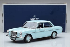 Mercedes 200 W115 Norev 1:18 183777 Metal — zdjęcie 7 z 7