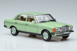 Mercedes 200 W123 Zielony Norev 1:18 183796 Metal — zdjęcie 5 z 7