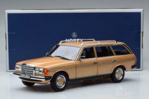 Mercedes 200T S123 Beżowy Norev 1:18 183738 Metal — zdjęcie 9 z 9