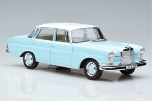Mercedes 220 S W111 Niebieski Norev 1:18 183920 Metal — zdjęcie 5 z 7